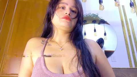 Jennifer vega  online show from May 18, 9:10 pm
