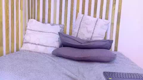 Jennifer vega  online show from May 20, 1:57 am