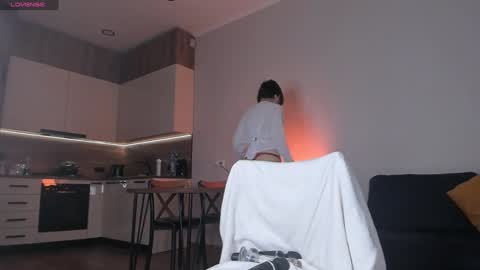 Snapshot of jenny__lii chatting on January 15, 2:46 pm call me Jenny online show from January 15, 2:46 pm