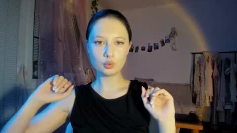 Jennifer Jenny Darling   online show from September 20, 6:28 pm