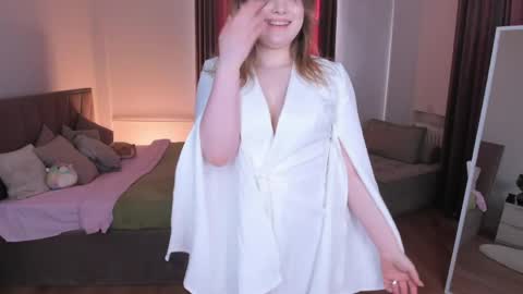 Jenny my next stream is on Saturday at 1 pmUTC Welcome to my WhatsApp 3 online show from March 29, 1:21 pm