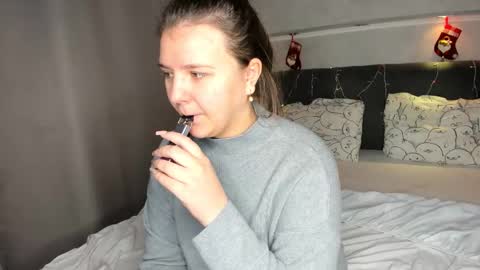 Jenny online show from December 17, 1:22 am