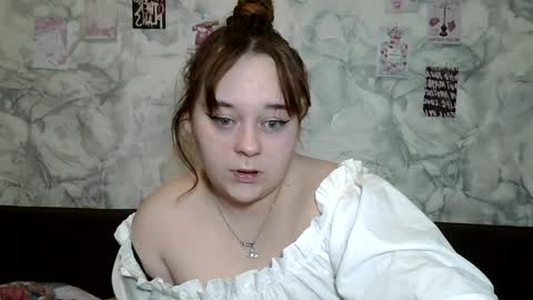 Jenny online show from April 8, 3:25 pm