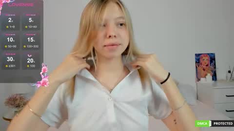 Jenny online show from September 14, 8:18 pm