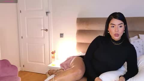 Jenny Roberts online show from March 21, 8:36 pm