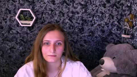 jenny_smille_ online show from May 22, 8:12 am