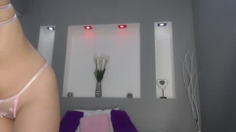 Snapshot of jenny_towers chatting on March 9, 3:11 am jenny_towers online show from March 9, 3:11 am
