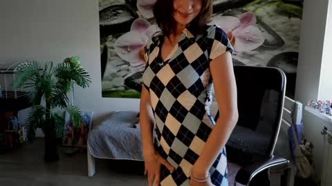 Snapshot of jennycutey chatting on September 13, 3:36 am jennycutey online show from September 13, 3:36 am