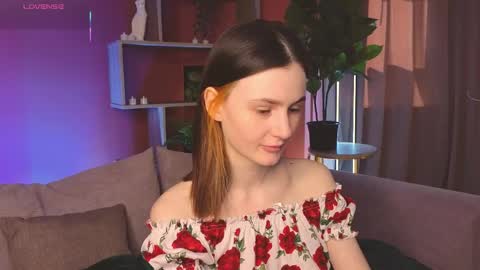 jennyfer_me online show from May 17, 12:48 pm