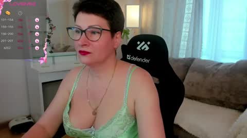 Jenny online show from May 6, 8:18 am