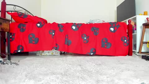 infamous blondiechloe.             Jennyjennywildd online show from November 18, 3:02 pm