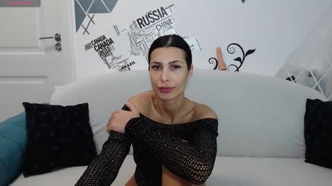 Snapshot of jennyxxx00 chatting on March 3, 9:27 am Jenny online show from March 3, 9:27 am