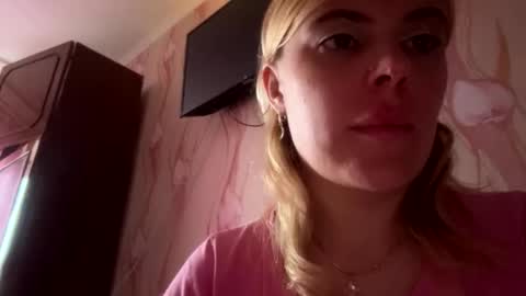 JeslyNomert online show from October 3, 2:00 pm