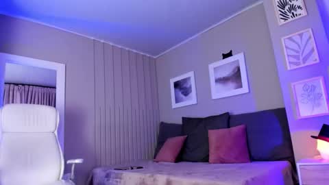 Jessie online show from December 17, 9:30 pm