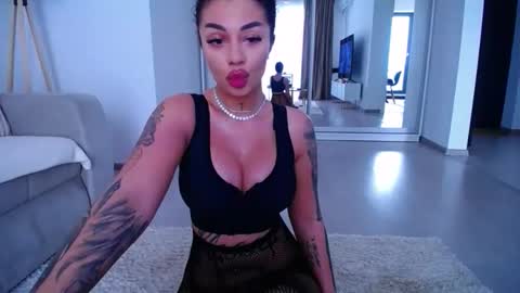 Jess online show from May 13, 10:54 am