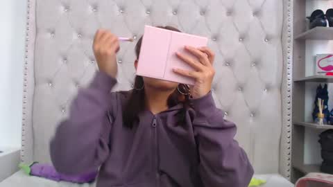 Jessica  online show from January 9, 6:04 pm