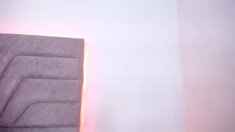 Jessica Kraft online show from February 11, 1:20 am