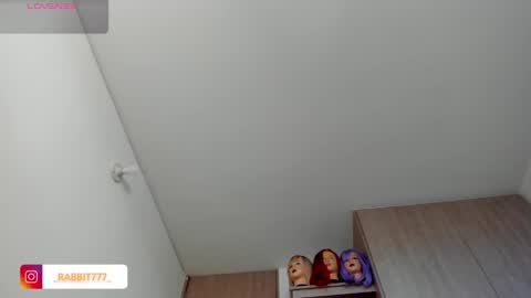 jessica_rabbit777_ online show from May 14, 10:26 pm