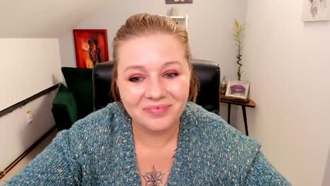 Jessica online show from December 2, 8:20 pm