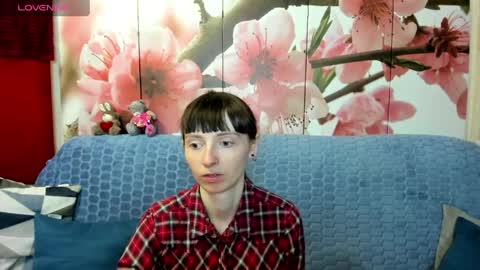 jessicaforris online show from May 11, 7:10 am
