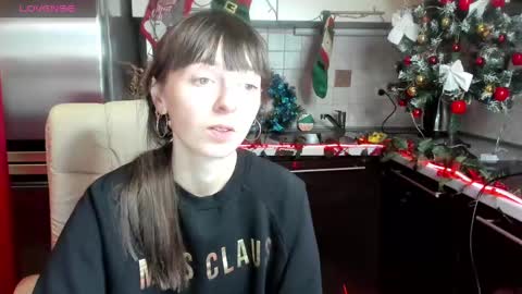 jessicaforris online show from December 28, 7:33 am