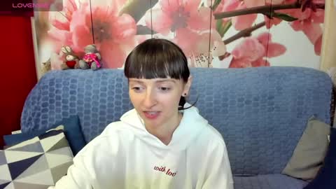 jessicaforris online show from May 13, 7:36 am