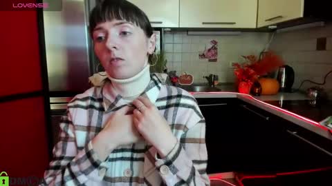 jessicaforris online show from November 19, 8:14 am