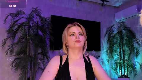 Gloria   online show from May 27, 1:57 am