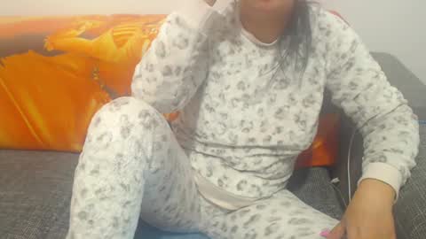 jessiestar3 online show from February 24, 12:16 am