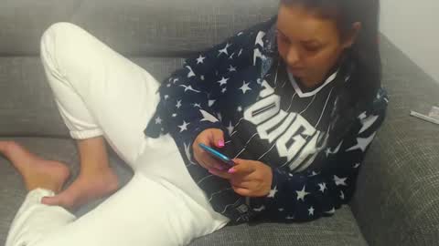 jessiestar3 online show from February 10, 11:23 pm