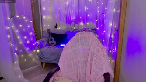 Jessi online show from December 25, 1:41 pm