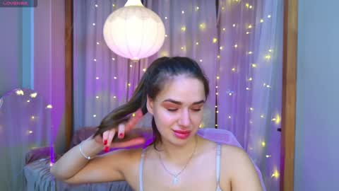 Jessi online show from January 6, 1:41 pm