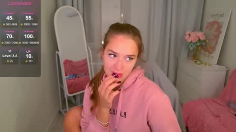 Jessi online show from October 4, 2:00 pm