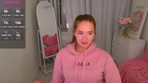 Jessi online show from October 3, 1:27 pm