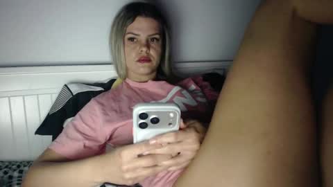 jessieryan online show from March 28, 3:39 am