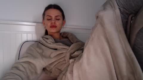 jessieryan online show from January 13, 7:54 am