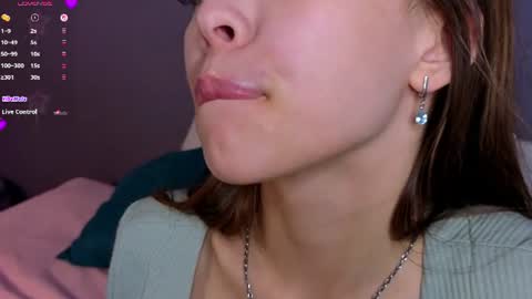 Kira online show from July 9, 1:24 pm