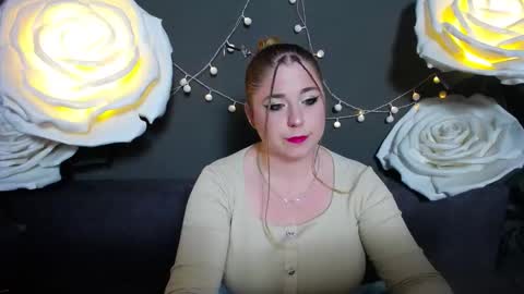 Jess online show from November 11, 7:49 am