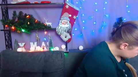 Jess online show from December 9, 7:17 am