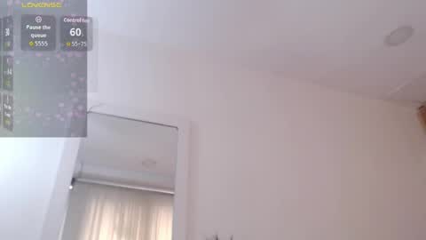 paola online show from May 8, 8:32 pm
