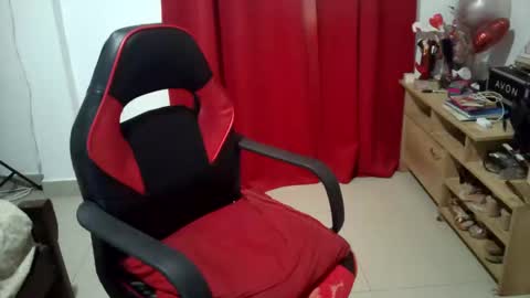 jessika online show from November 13, 4:44 am