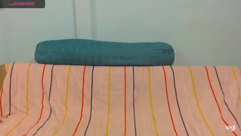 jessy online show from April 19, 1:11 pm