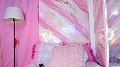 Jessy online show from May 24, 4:28 pm