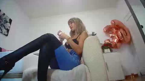 jesy online show from October 22, 8:30 am