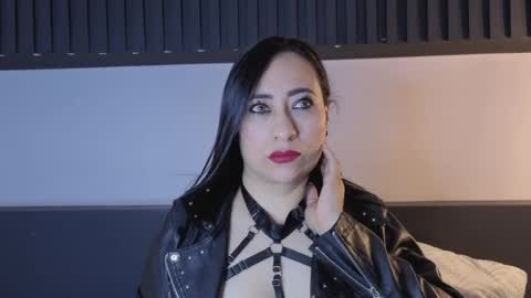 jeth_rose online show from April 4, 7:45 pm