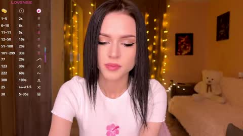 Lea online show from May 22, 5:22 pm