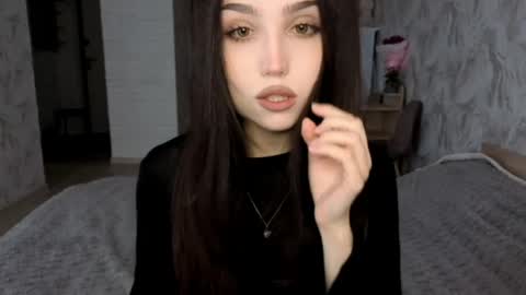 I am Gina ntmu Lets hit 10 Thumbs Up together online show from May 13, 8:53 am