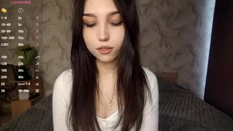 I am Gina ntmu Lets hit 10 Thumbs Up together online show from April 3, 1:20 pm