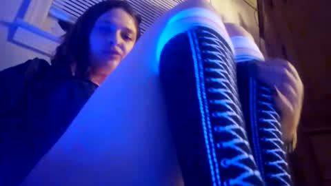 Snapshot of jewishkitty chatting on October 29, 5:45 am jewishkitty online show from October 29, 5:45 am