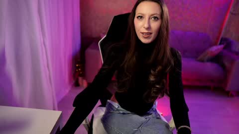 Snapshot of jeyssy69 chatting on February 1, 1:44 am Jeyssy also Andra online show from February 1, 1:44 am